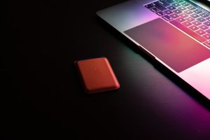 Photo Laptop and money