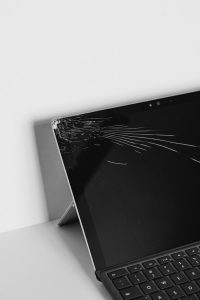 Photo "Fatal mistakes beginners make in online work"