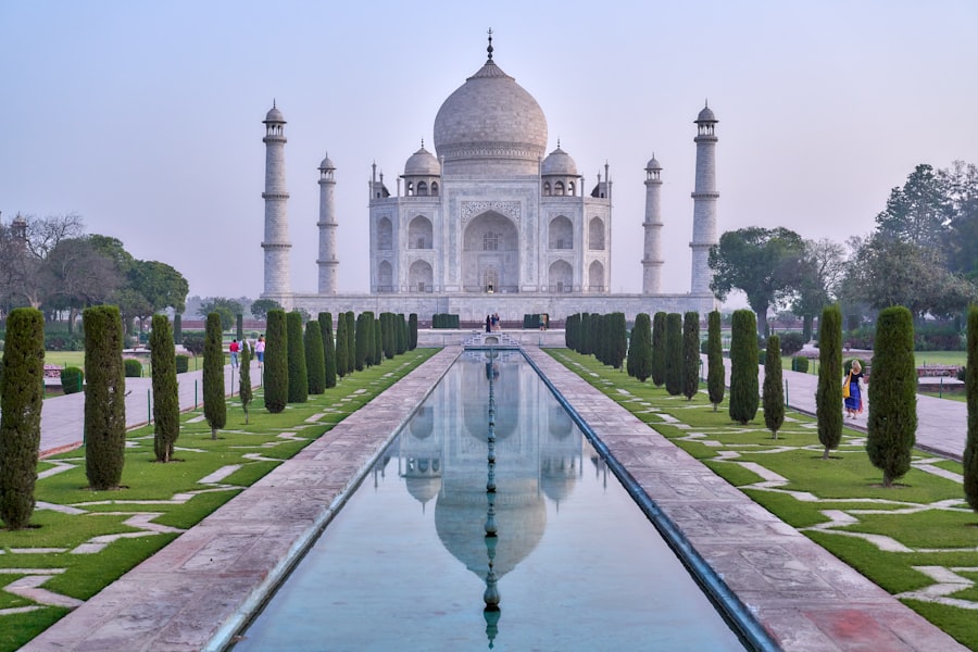 Photo Artificial Intelligence in Smart Tourism
