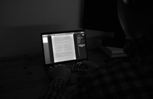 Photo content rewriting