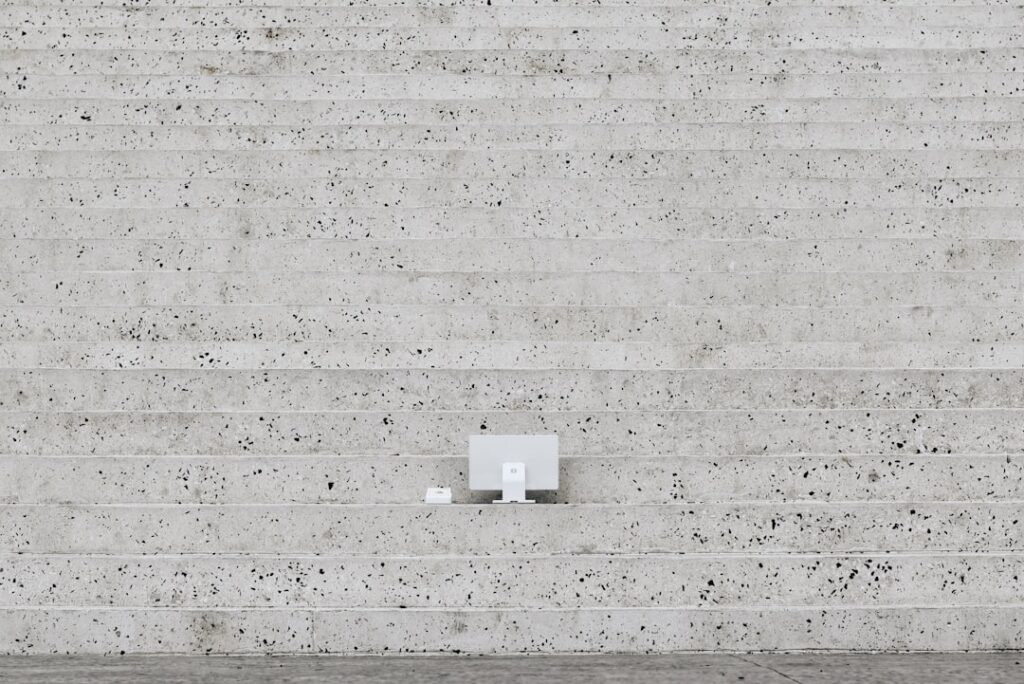 Photo digital banking services