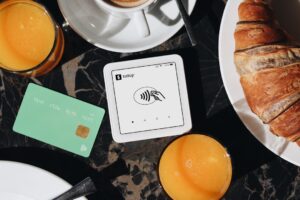 Photo digital banking services