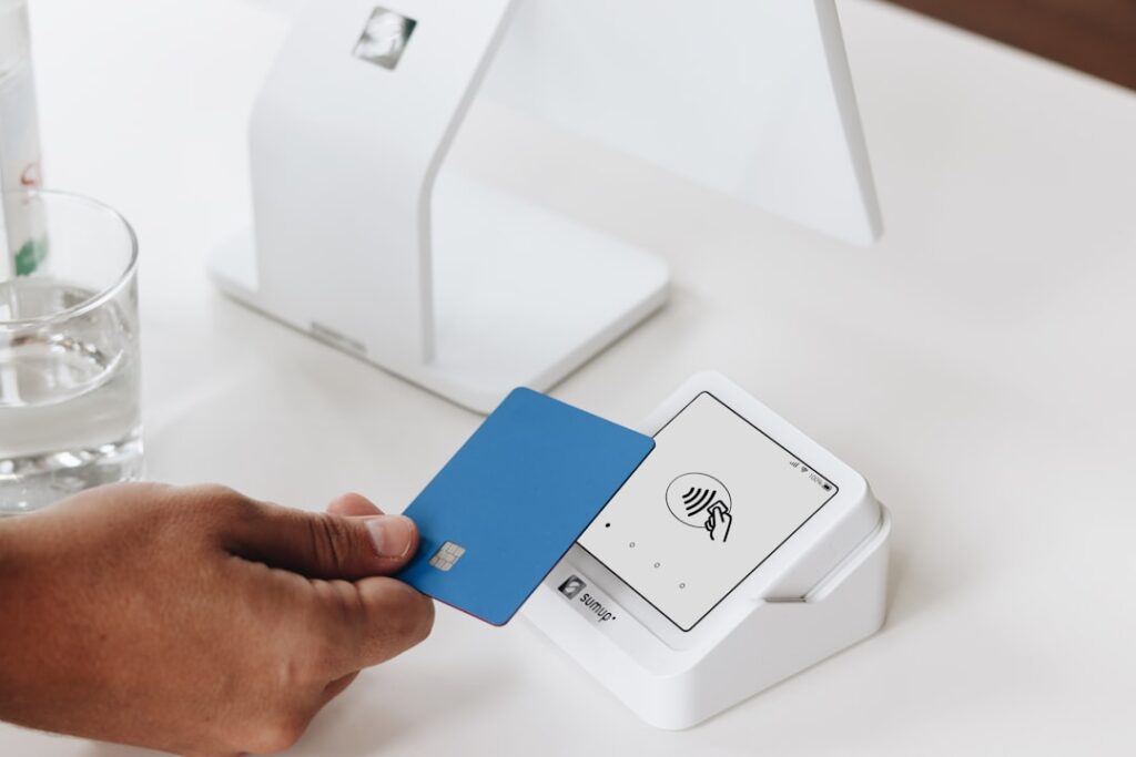 Photo digital banking services