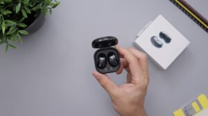 Photo wireless earbuds