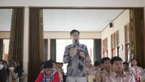 Photo public speaking skills