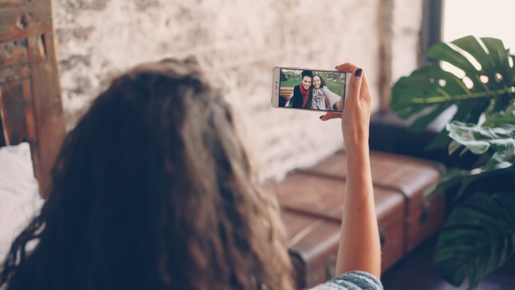 Photo Social Relationships