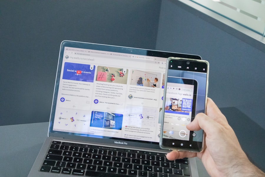 smartphone social media