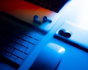 Photo protect yourself from online fraud