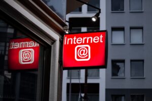 Photo Internet and Public Opinion Industry