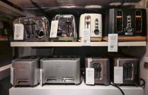Photo Voice-controlled kitchen appliances