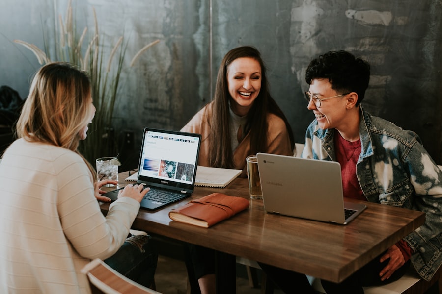 Photo Online Education