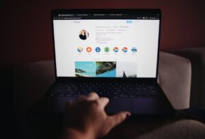 Photo online presence
