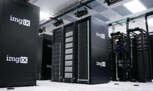 Photo hosting space fullness
