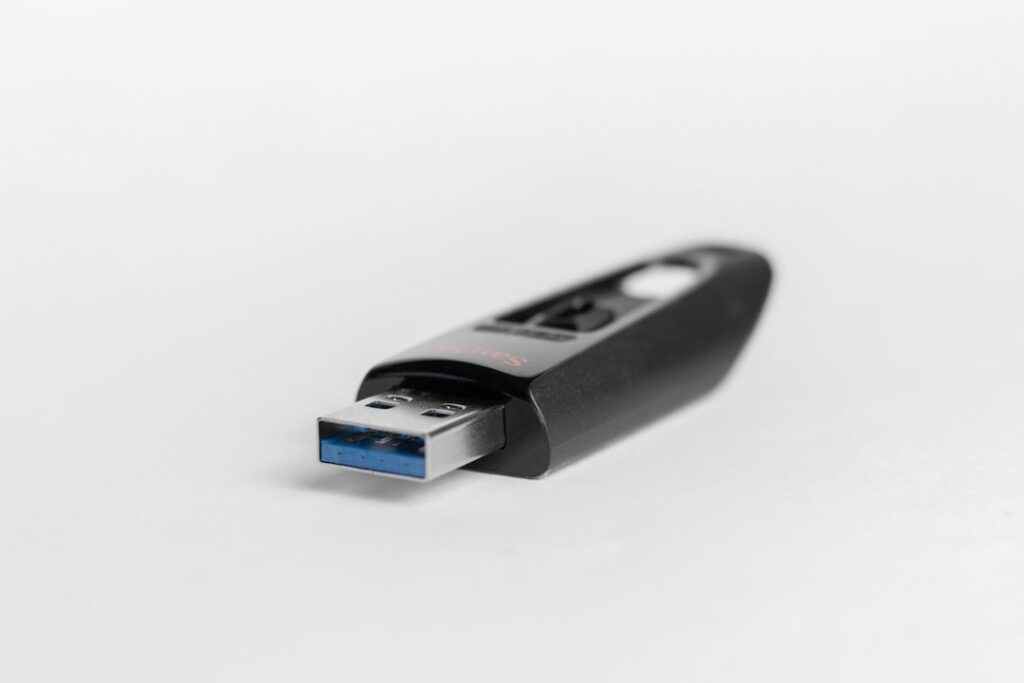 Photo protect your device from USB flash viruses