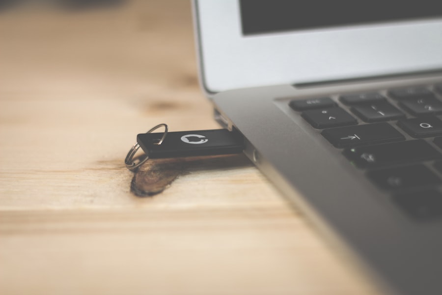 Photo protect your device from USB flash viruses