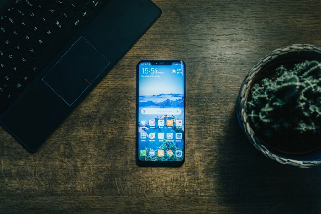 Photo sell phone or laptop