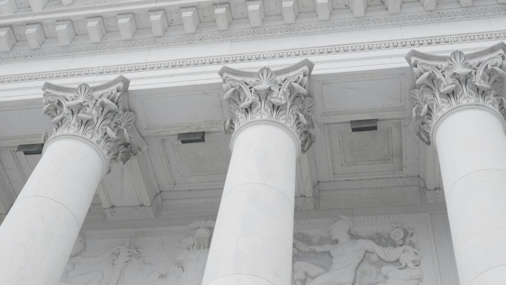 Photo Legal Tech & Governance