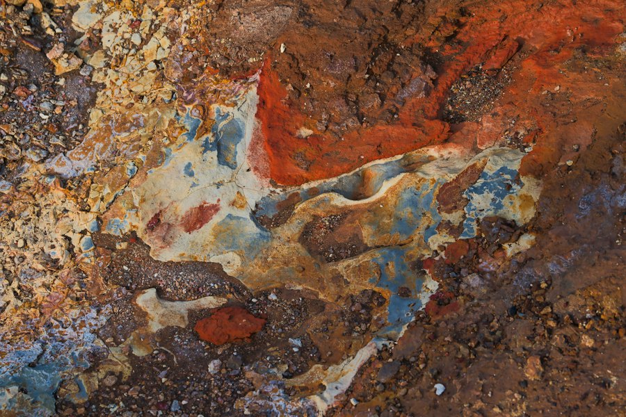 Photo geological data processing groundwater rare minerals exploration