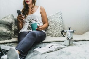 Photo morning routine without algorithm distractions