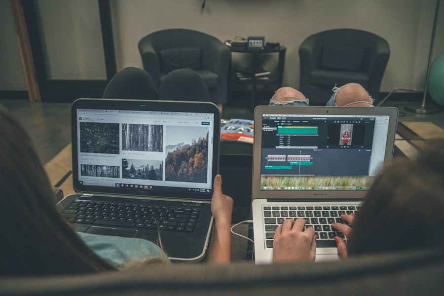 Photo choosing digital tools user-focused