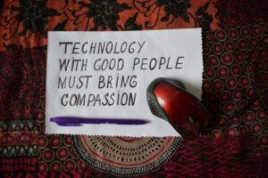 Photo mindful internet browsing doomscrolling awareness