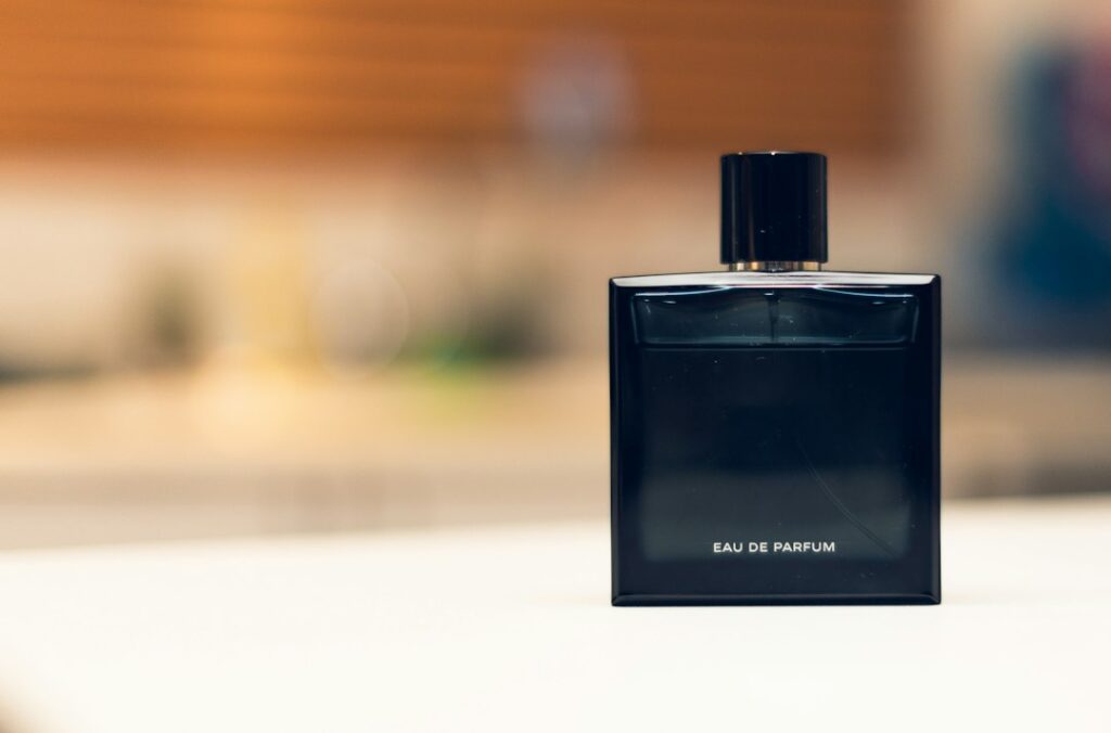 Photo smart perfume chemistry emotional scents