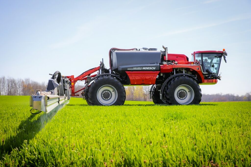 Photo smart targeted pesticide spraying reduction