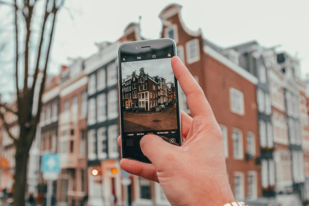 Photo augmented reality AI virtual tour guides