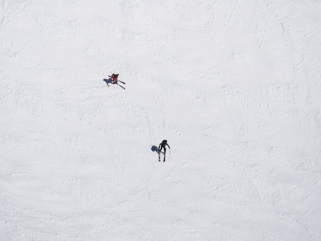 Photo debt snowball vs avalanche strategy comparison